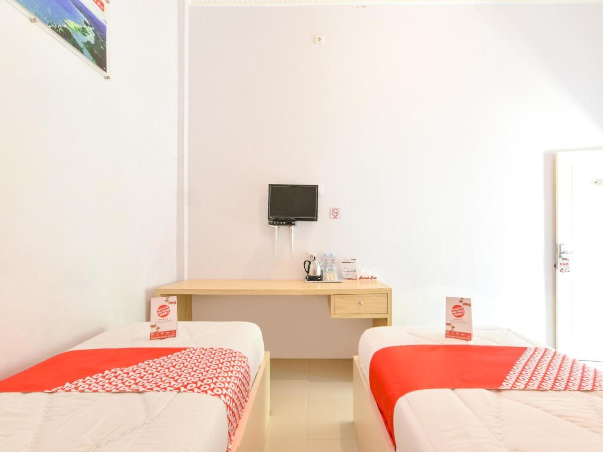 OYO 1074 Homestay Rumah Puti Painan Bagian luar foto